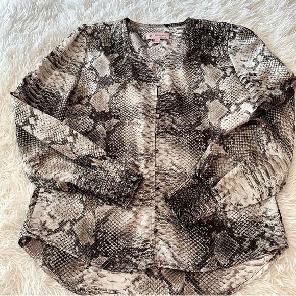 Philosophy Snakeskin Print Button Front Blouse - Size S - Picture 10 of 16